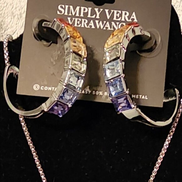 VERA WANG Mod/Contemporary Silver Rainbow Crystal Chunky Hoop Earrings**NEW! - Picture 2 of 2